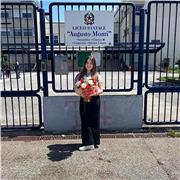 studentessa universitaria offre ripetizioni